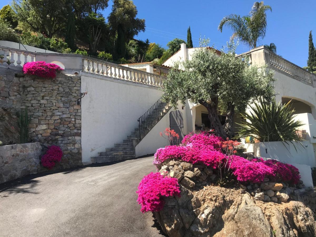 3 Bedrooms Villa Near Cannes - Pool & Jacuzzi - Sea View Mandelieu La Napoule Luaran gambar