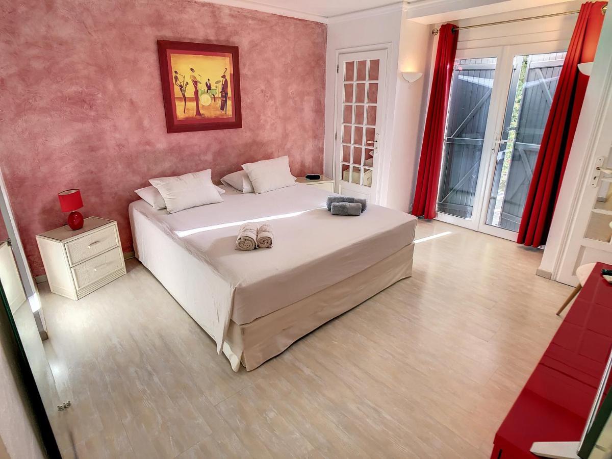 3 Bedrooms Villa Near Cannes - Pool & Jacuzzi - Sea View Mandelieu La Napoule Luaran gambar