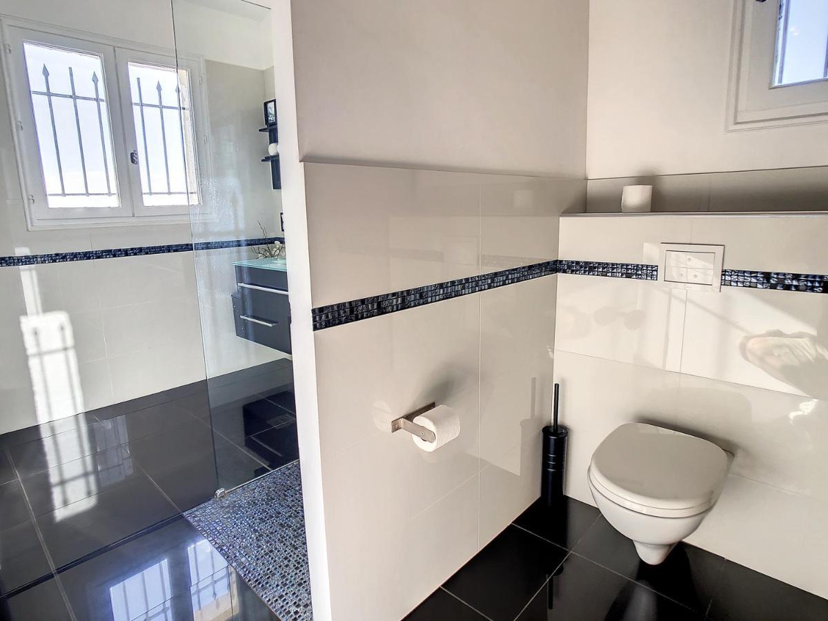 3 Bedrooms Villa Near Cannes - Pool & Jacuzzi - Sea View Mandelieu La Napoule Luaran gambar