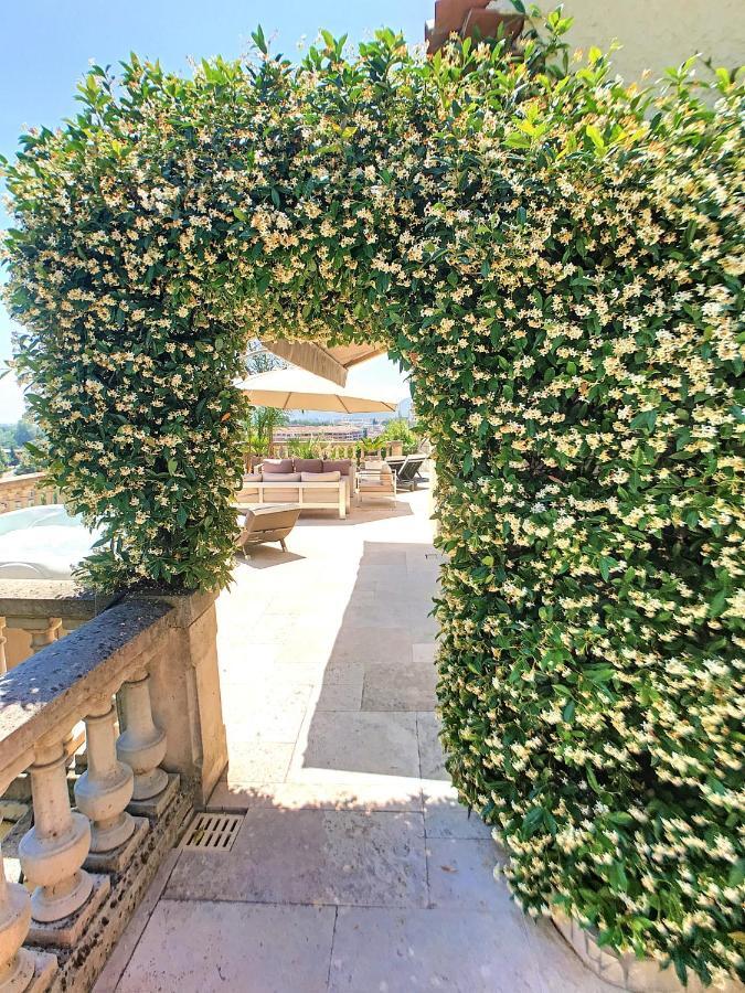3 Bedrooms Villa Near Cannes - Pool & Jacuzzi - Sea View Mandelieu La Napoule Luaran gambar