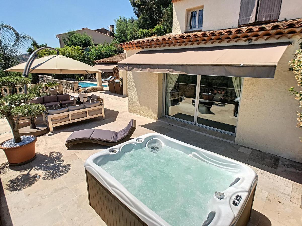 3 Bedrooms Villa Near Cannes - Pool & Jacuzzi - Sea View Mandelieu La Napoule Luaran gambar